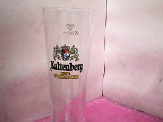 玻璃杯