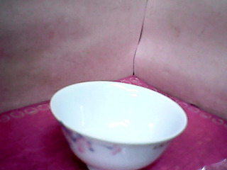瓷碗
