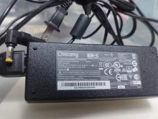 群光筆電變壓器 (Chicony A13-045N2A)