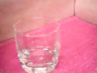 玻璃杯