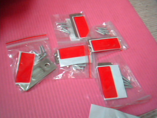 櫥櫃磁性自動門扣