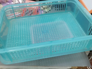 淺藍瀝水籃