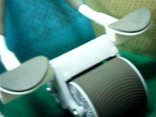 自動回彈健腹器