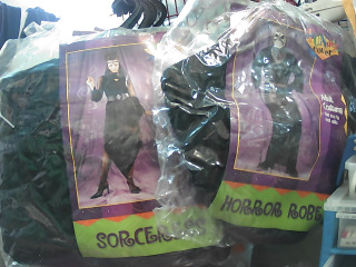 成人造型服/泛黃 單售