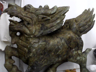 龍玉擺飾-瑕疵