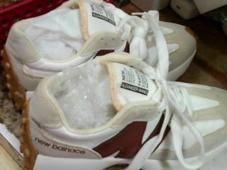 足下用品/23.5/泛黃