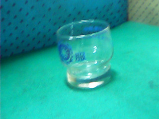 玻璃杯