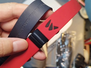 紅黑撞色橡皮帶