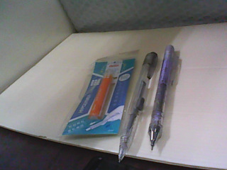 自動鉛筆+橡皮擦