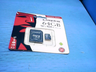 SD卡(64GB)