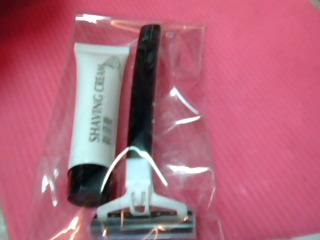 全新輕便刮鬍刀