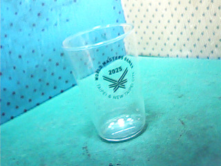 玻璃杯