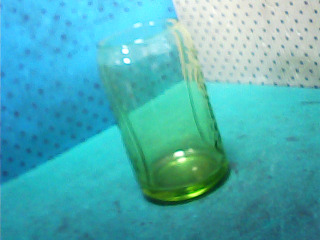 玻璃杯