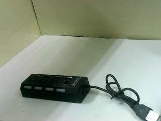 多孔充電線