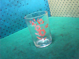 玻璃杯