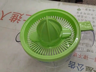 手動榨汁器