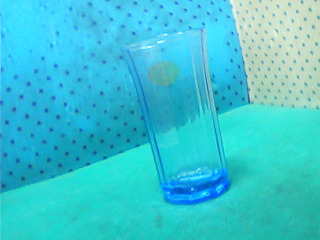 玻璃杯