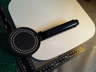 黑黑圓型灑水器