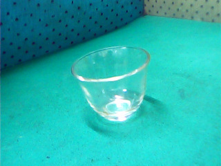 玻璃杯