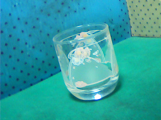玻璃杯