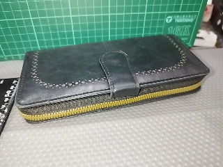 黑色復古長夾