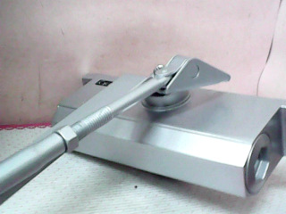 門弓器