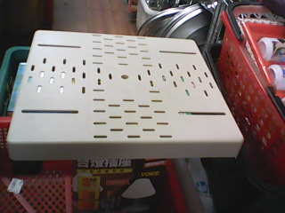 電腦主機架