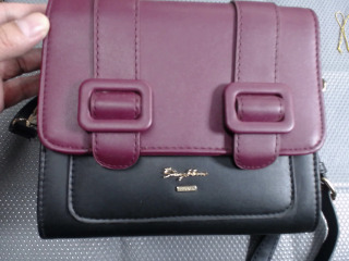 勃艮第翻蓋斜背包