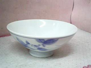 瓷碗