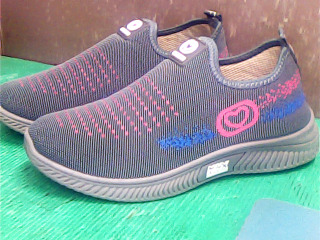 休閒鞋（37＃）