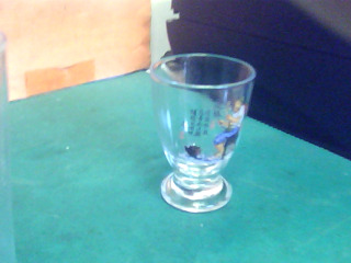玻璃杯