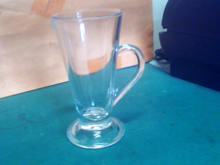 玻璃杯