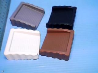 塑膠墊4入