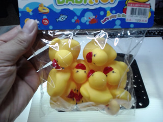 黃鴨鴨泡澡玩具