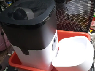 自動餵食無電源線