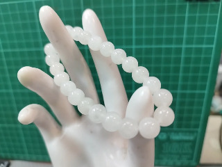 白色圓珠手鍊