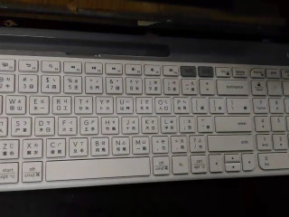 羅技K580 輕薄多工無線鍵盤