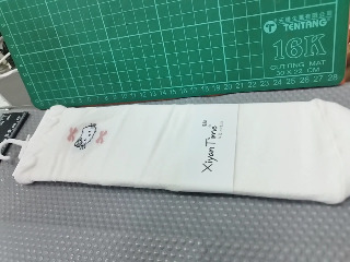 刺繡白色長襪