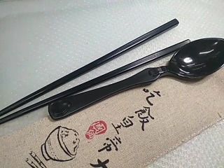 餐具