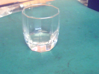 玻璃杯