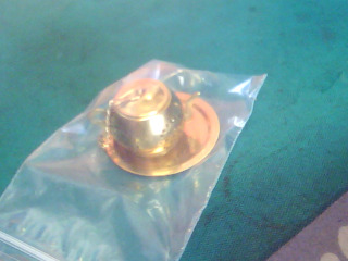 金色造型茶球