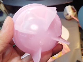 粉色球型模