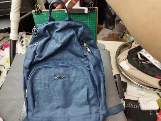 藍色休閒後背包