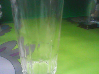 玻璃杯