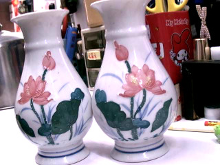 花瓶一對