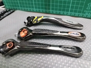 刮鬍刀身