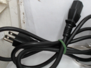 電源線