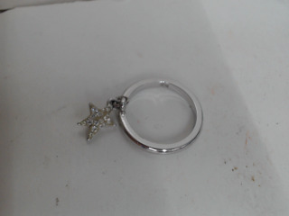 施華洛世奇戒指