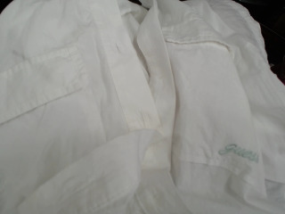GUESS 衣服