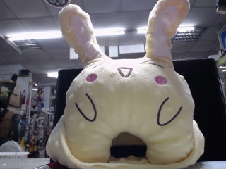 可愛棉嬰兒哄睡覺